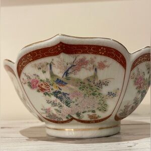 Vintage Hand Painted Satsuma  Lotus Shape Bowl Gold Accents